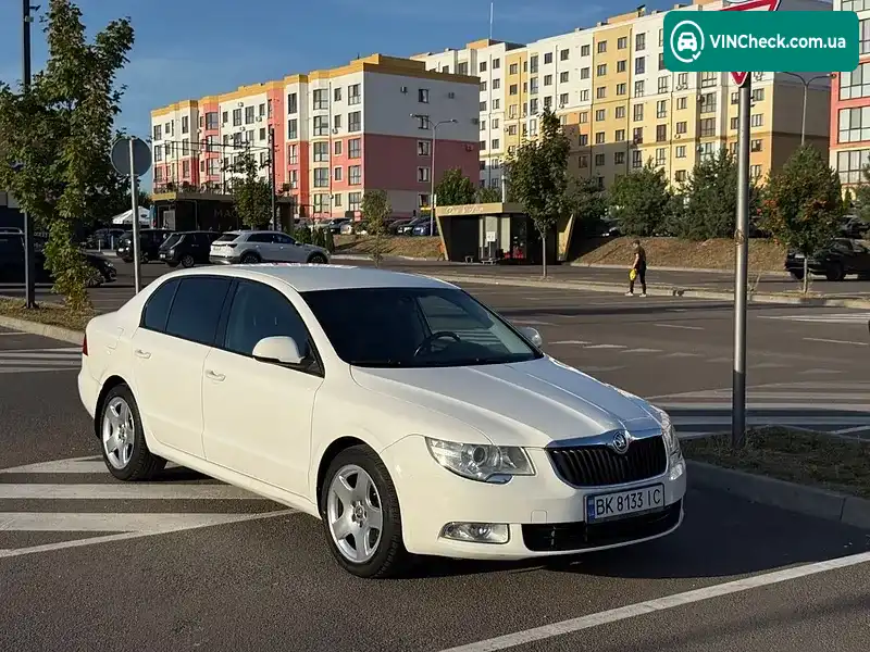 Skoda Superb 2011, фото з оголошення 2 з 20, VIN TMBAB63T0B9053528