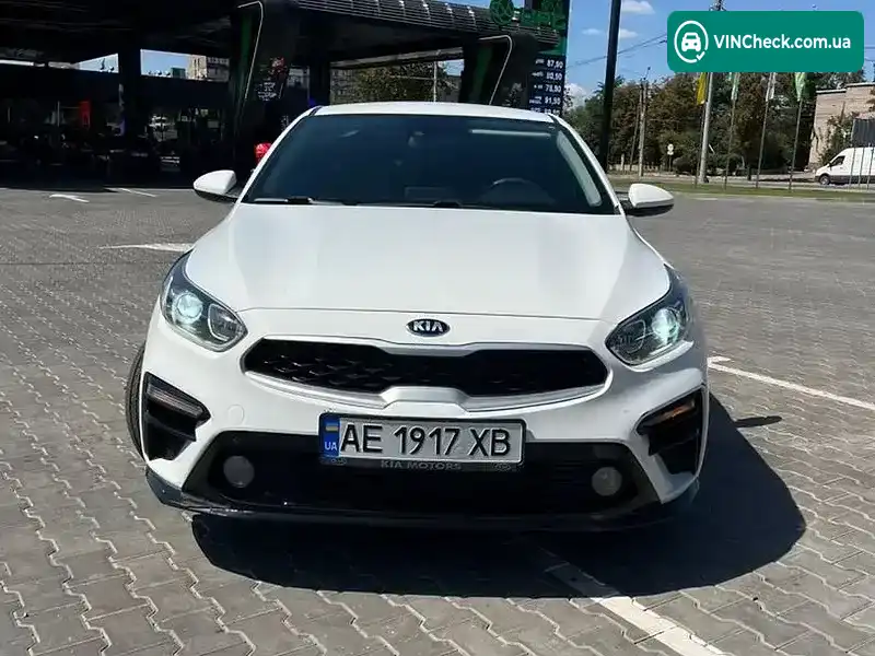 Kia Forte 2018, фото з оголошення 2 з 12, VIN 3KPF24AD1KE066418