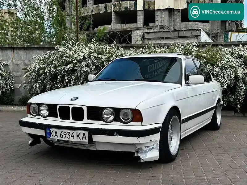 BMW 5 Series 1994, фото з оголошення 1 з 21, VIN WBAHB51070GG45504