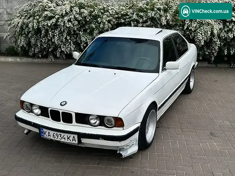 BMW 5 Series 1994, фото з оголошення 2 з 21, VIN WBAHB51070GG45504