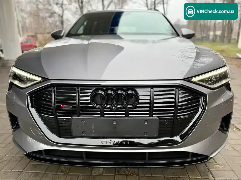 Audi e-tron 2022, фото з оголошення 2 з 21, VIN WAUZZZGE3NB032629