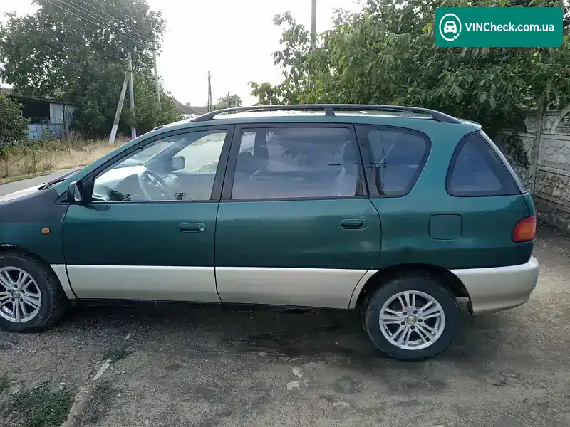 Toyota Picnic 1998, фото з оголошення 1 з 8, VIN JT172SM1000079788