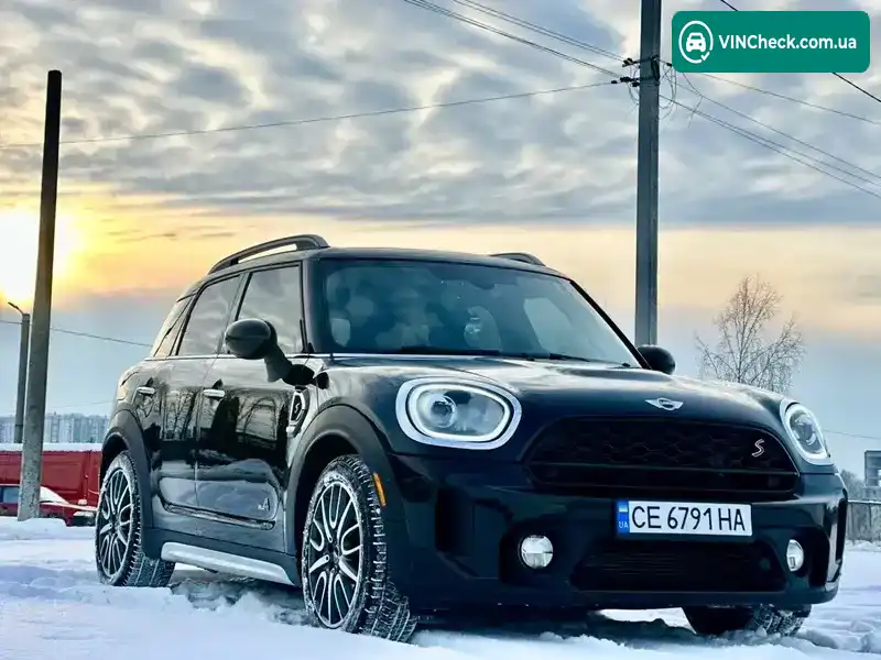 MINI Countryman 2017, фото з оголошення 1 з 20, VIN WMZYT5C38H3D80926