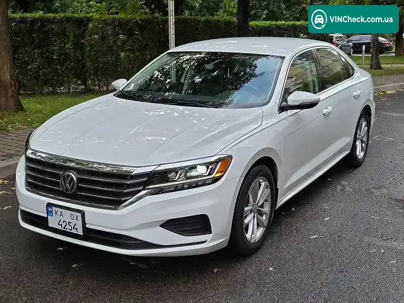 Volkswagen Passat 2020, фото з оголошення 1 з 18, VIN 1VWSA7A3XLC027181