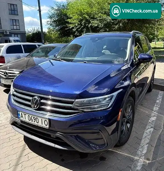 Volkswagen Tiguan 2021, фото з оголошення 1 з 20, VIN 3VV3B7AX8NM043647