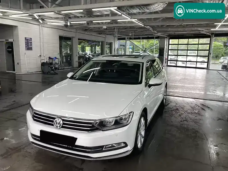 Volkswagen Passat 2018, фото з оголошення 2 з 20, VIN WVWZZZ3CZKE008530
