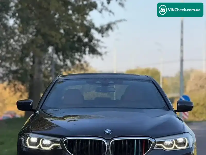 BMW 5 Series 2018, фото з оголошення 2 з 14, VIN WBAJB1C55JB374988