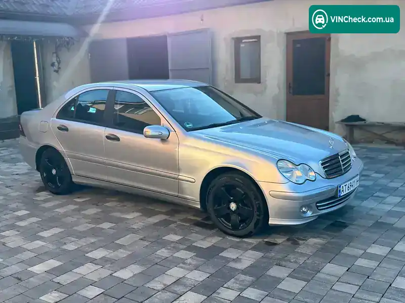 Mercedes-Benz C-Class 2004, фото з оголошення 2 з 21, VIN WDB2030461A661671