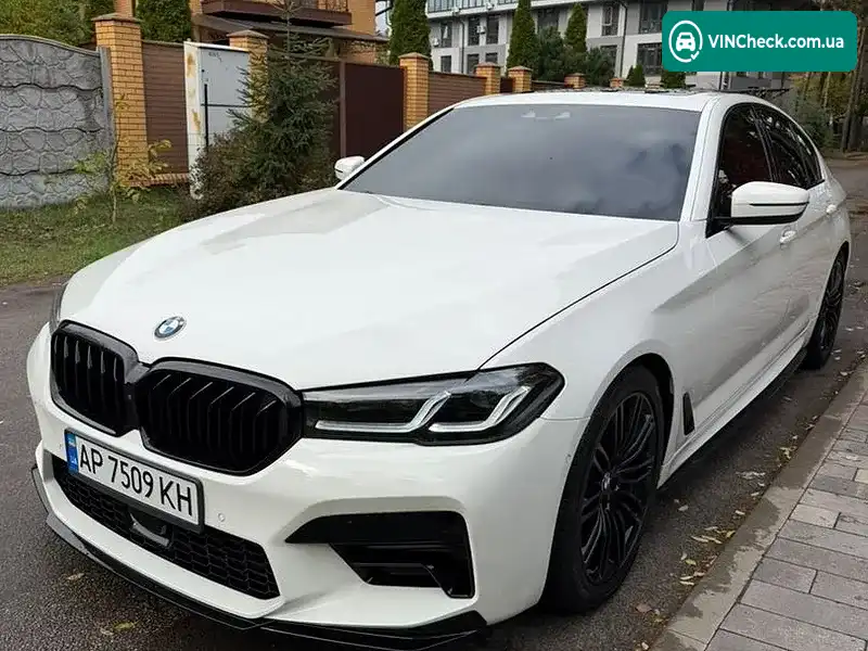 BMW 5 Series 2018, фото з оголошення 1 з 19, VIN WBAJE7C55KWW19065
