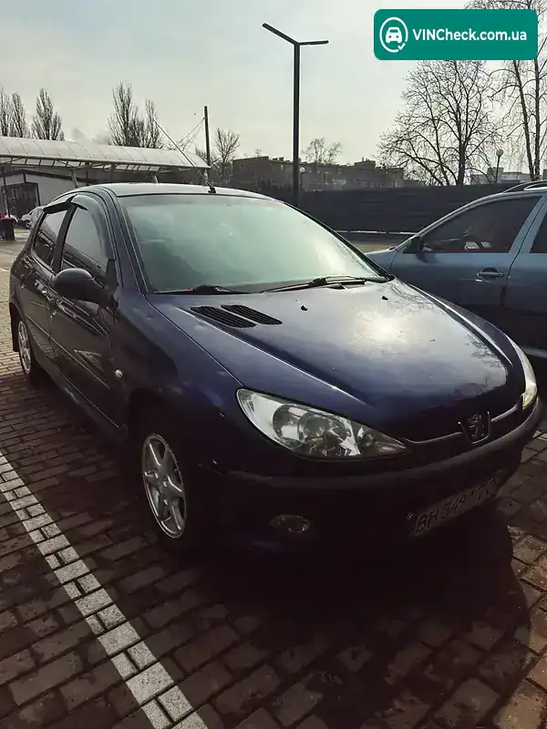 Peugeot 206 2006, фото з оголошення 2 з 12, VIN VF32AKFWA47520392
