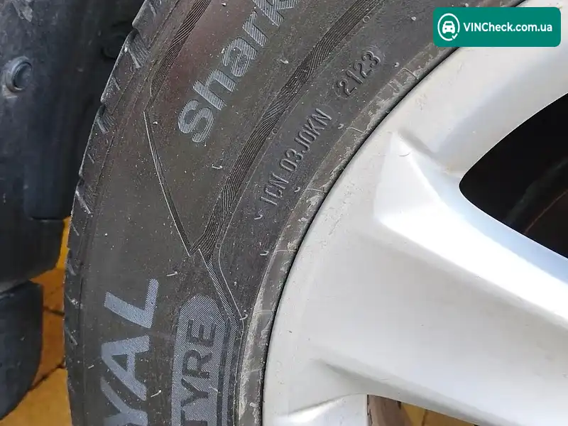 Toyota RAV4 2013, фото з оголошення 2 з 20, VIN JTMDAREV20D005880