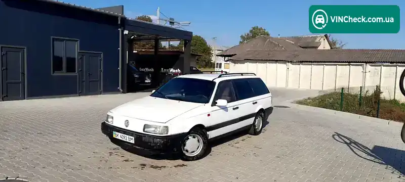 Volkswagen Passat 1992, фото з оголошення 1 з 20, VIN WVWZZZ31ZNE899496