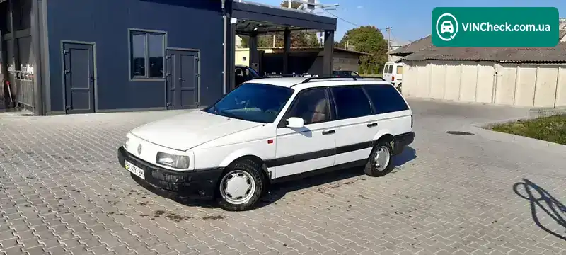 Volkswagen Passat 1992, фото з оголошення 2 з 20, VIN WVWZZZ31ZNE899496