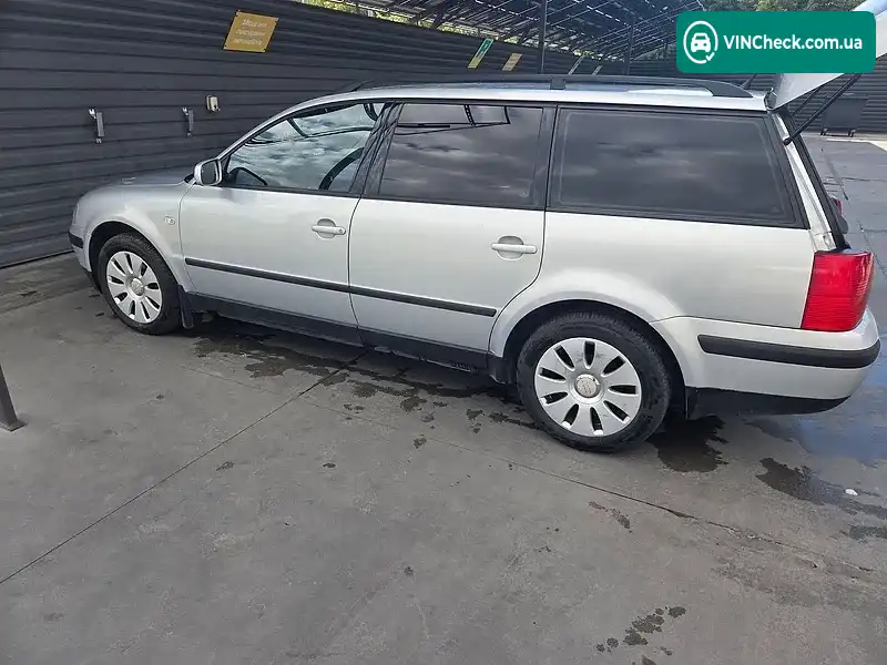 Volkswagen Passat 2000, фото з оголошення 1 з 13, VIN WVWZZZ3BZYE403926