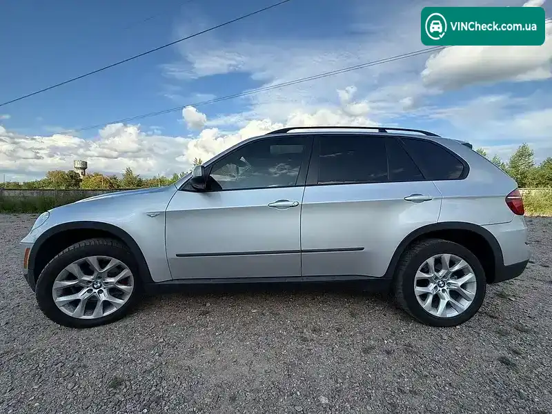 BMW X5 2010, фото з оголошення 2 з 12, VIN 5UXZV4C52BL400990