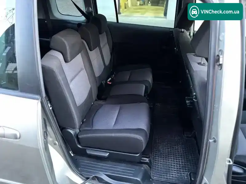Mazda 5 2006, фото з оголошення 2 з 14, VIN JMZCR19R670152750