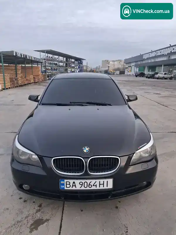 BMW 5 Series 2003, фото з оголошення 1 з 18, VIN WBANA31080B011347