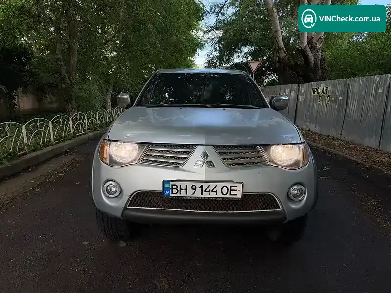 Mitsubishi L 200 2008, фото з оголошення 2 з 19, VIN MMBJRKB408D027638