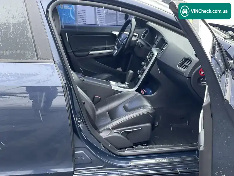 Volvo S60 2011, фото з оголошення 1 з 12, VIN YV1FS475BC2097394