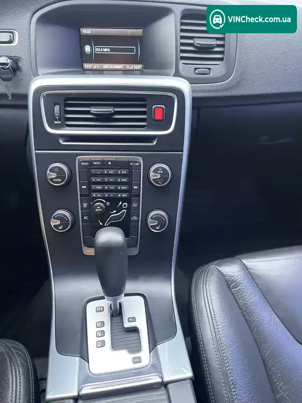 Volvo S60 2011, фото з оголошення 2 з 12, VIN YV1FS475BC2097394