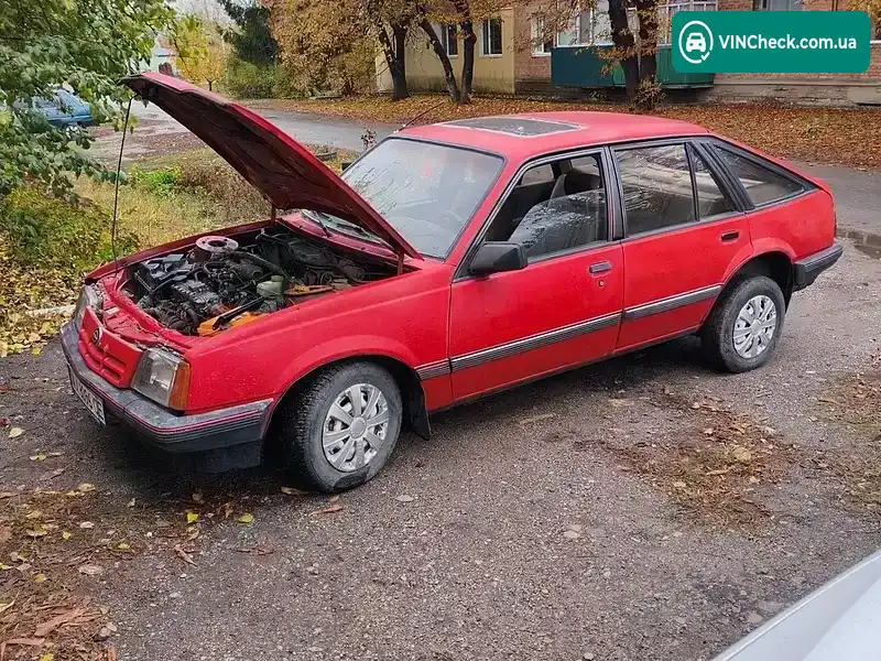 Opel Ascona 1985, фото з оголошення 1 з 5, VIN W0L000084G1043078
