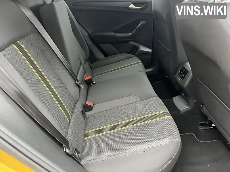 Volkswagen T-Roc 2019, фото з оголошення 2 з 21, VIN WVGZZZA1ZLV042205