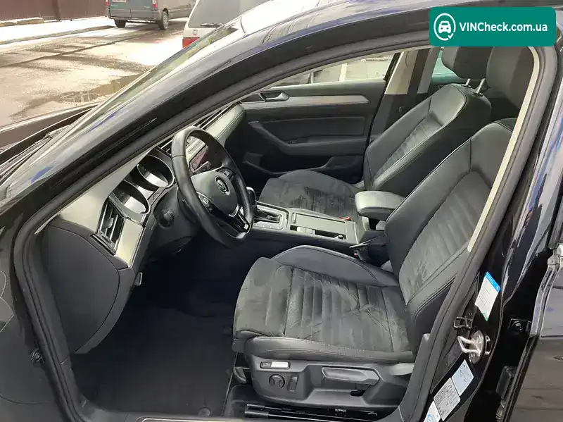 Volkswagen Passat 2017, фото з оголошення 2 з 16, VIN WVWZZZ3CZJP001520