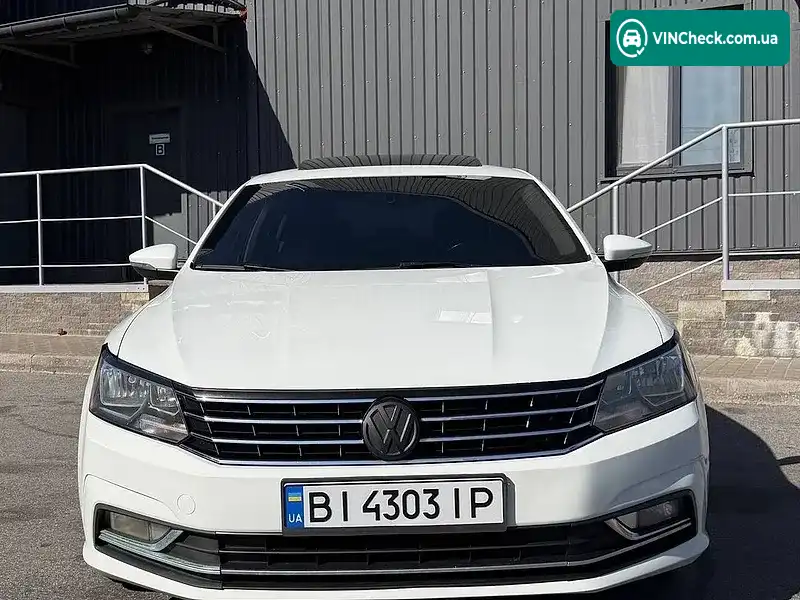 Volkswagen Passat 2015, фото з оголошення 2 з 20, VIN 1VWBS7A32GC016114
