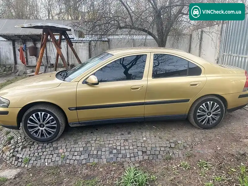 Volvo S60 2002, фото з оголошення 2 з 11, VIN YV1RS65P222140613