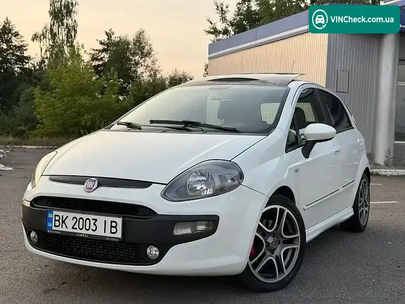 Fiat Punto 2010, фото з оголошення 1 з 20, VIN ZFA19900000641952