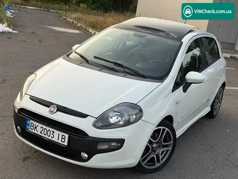 Fiat Punto 2010, фото з оголошення 2 з 20, VIN ZFA19900000641952