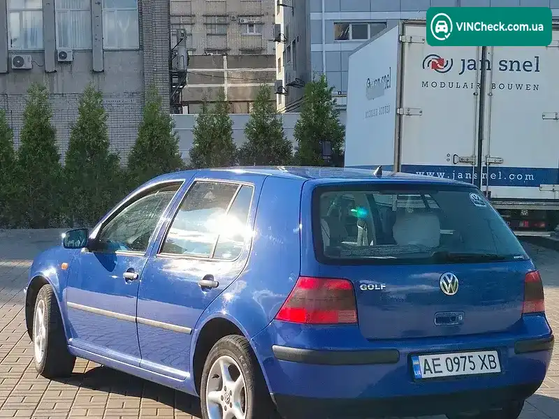 Volkswagen Golf 2000, фото з оголошення 2 з 15, VIN WVWZZZ1JZ1D392890