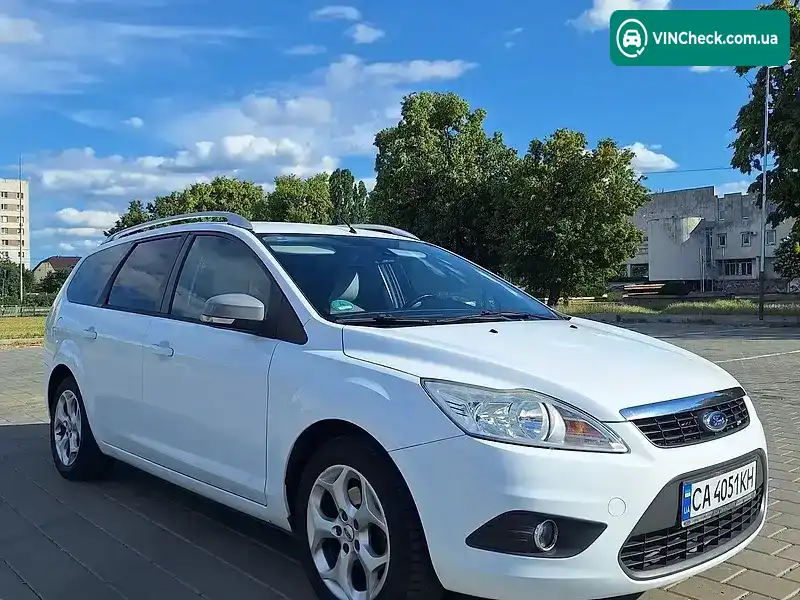 Ford Focus 2010, фото з оголошення 2 з 20, VIN WF0SXXGCDSAA69906