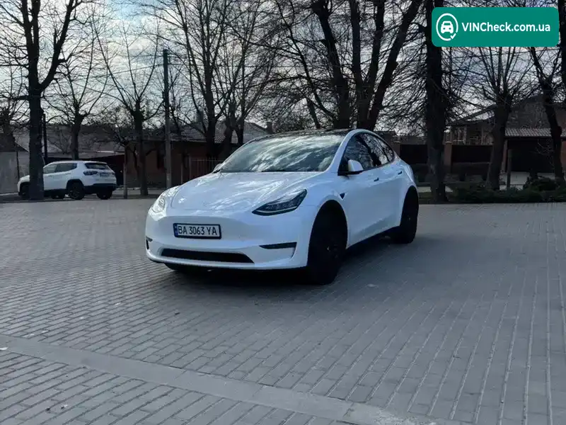 Tesla Model Y 2022, фото з оголошення 1 з 19, VIN 7SAYGDEE6NA011927