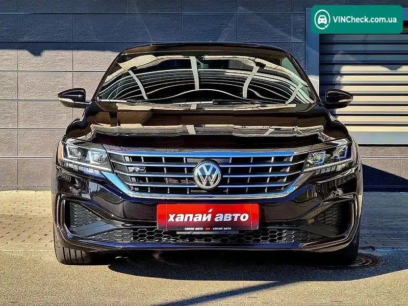 Volkswagen Passat 2020, фото з оголошення 2 з 20, VIN 1VWMA7A3XLC012950