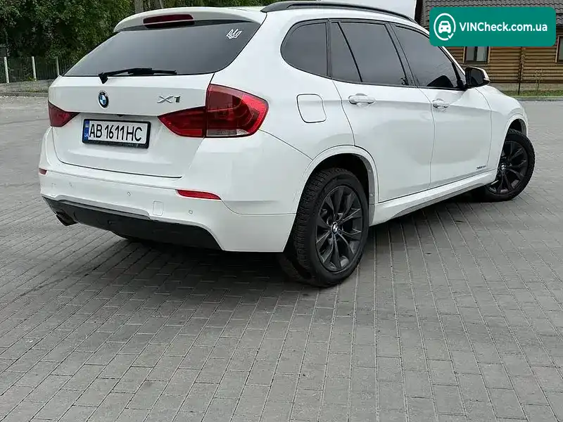 BMW X1 2012, фото з оголошення 2 з 20, VIN WBAVP91000VV31185