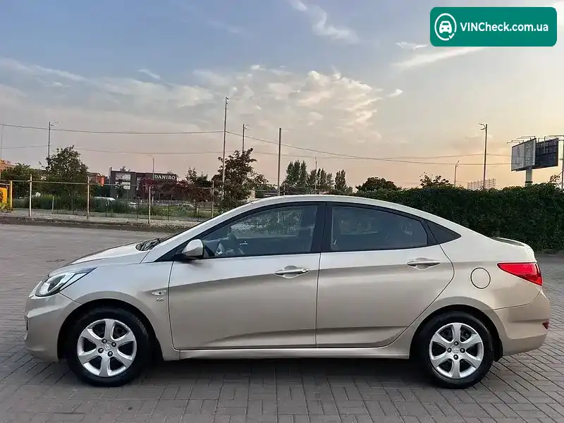 Hyundai Accent 2012, фото з оголошення 2 з 20, VIN Z94CU41DACR108558