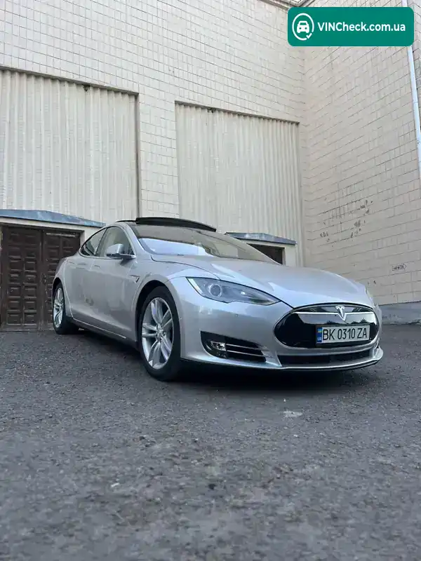 Tesla Model S 2015, фото з оголошення 1 з 20, VIN 5YJSA1H24FFP76059