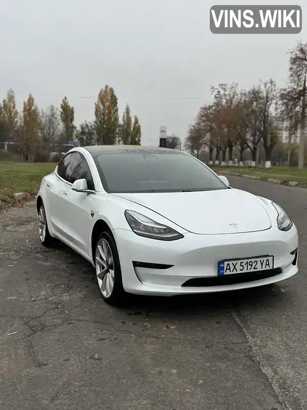 Tesla Model 3 2018, фото з оголошення 2 з 10, VIN 5YJ3E1EB2JF151262