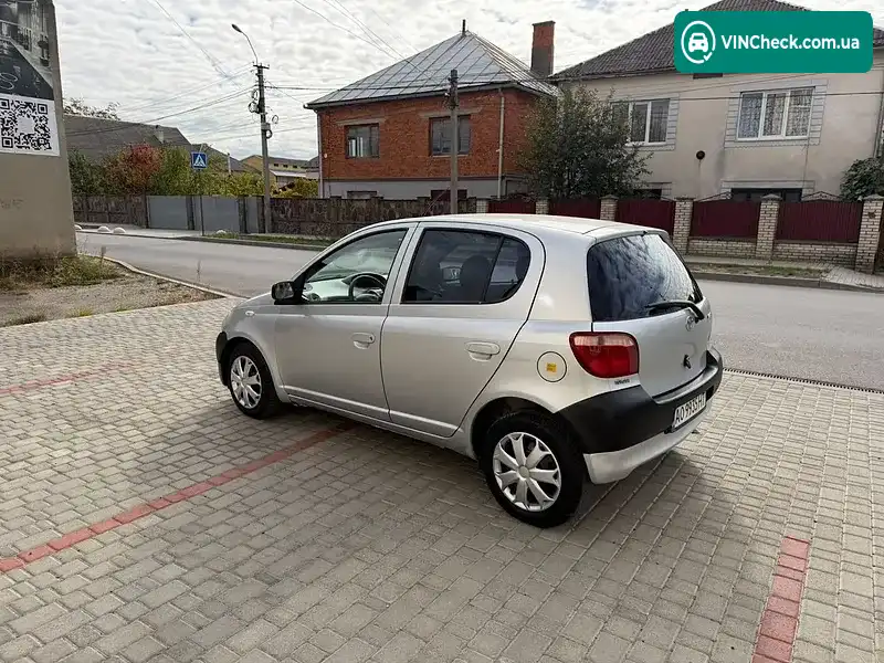 Toyota Yaris 2000, фото з оголошення 2 з 20, VIN JTDKV123X03195000