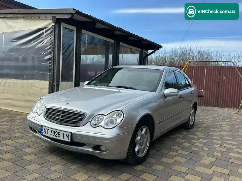 Mercedes-Benz C-Class 2004, фото з оголошення 2 з 15, VIN WDB2030421F548441