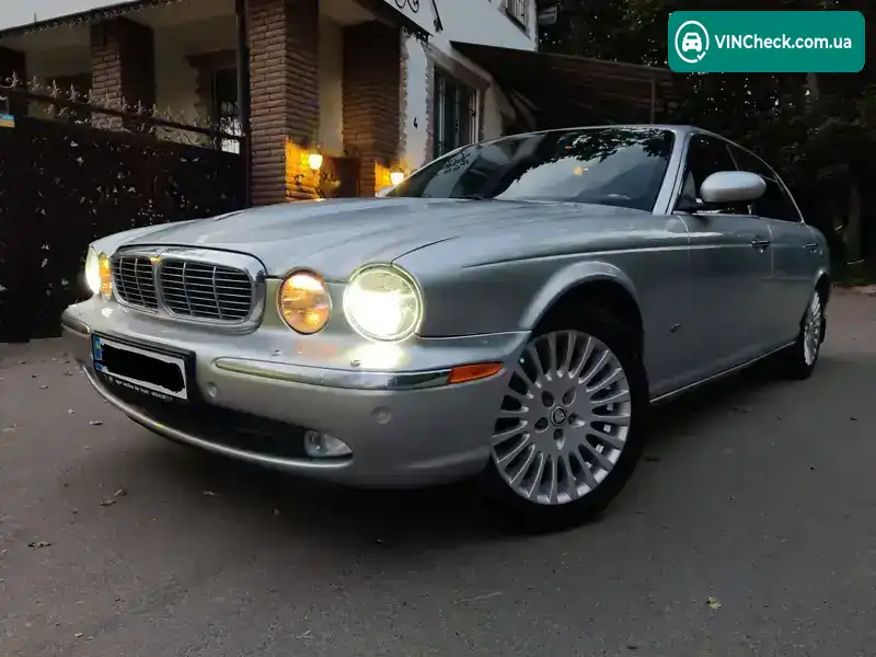Jaguar XJ 2006, фото з оголошення 1 з 21, VIN SAJAA89P77SH12542