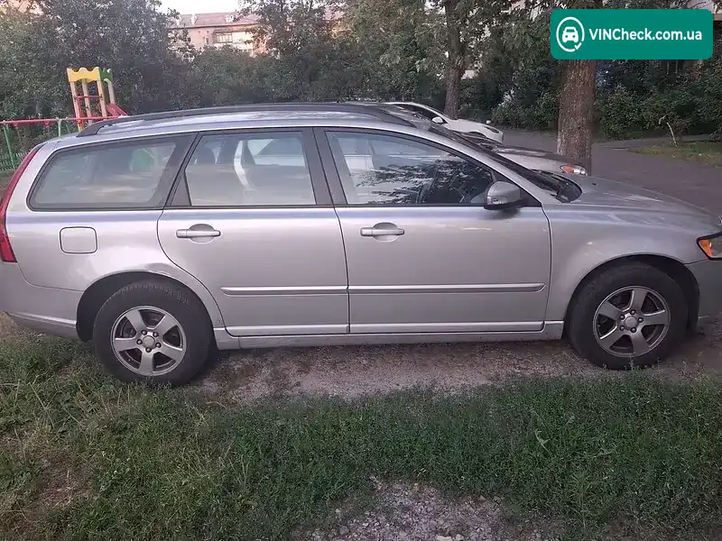 Volvo V50 2008, фото з оголошення 2 з 12, VIN YV1MW765282411142