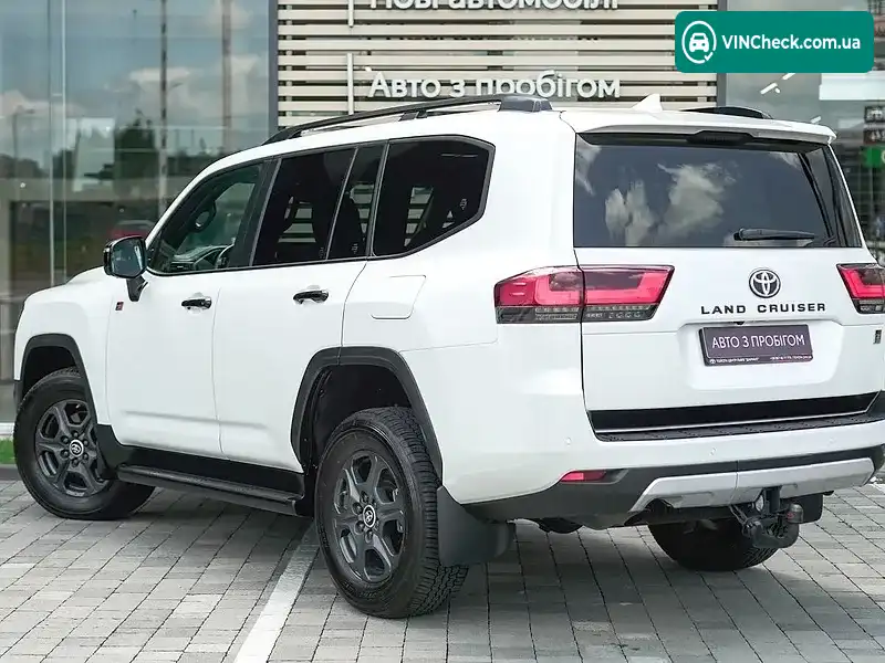 Toyota Land Cruiser 2023, фото з оголошення 2 з 20, VIN JTMAAABJ104040769