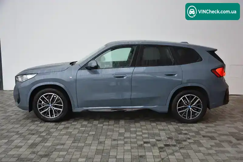 BMW iX1 2025, фото з оголошення 2 з 11, VIN WBY61EF0005293346