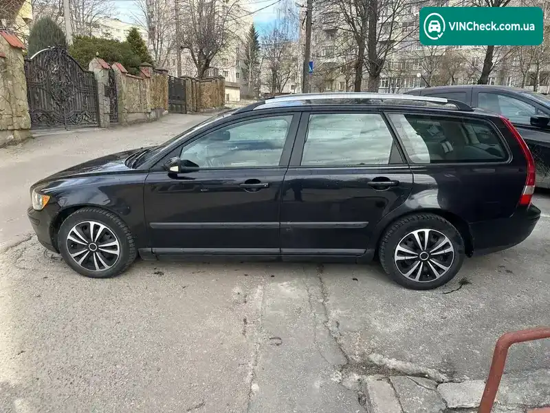 Volvo V50 2006, фото з оголошення 2 з 21, VIN YV1MW755262222876