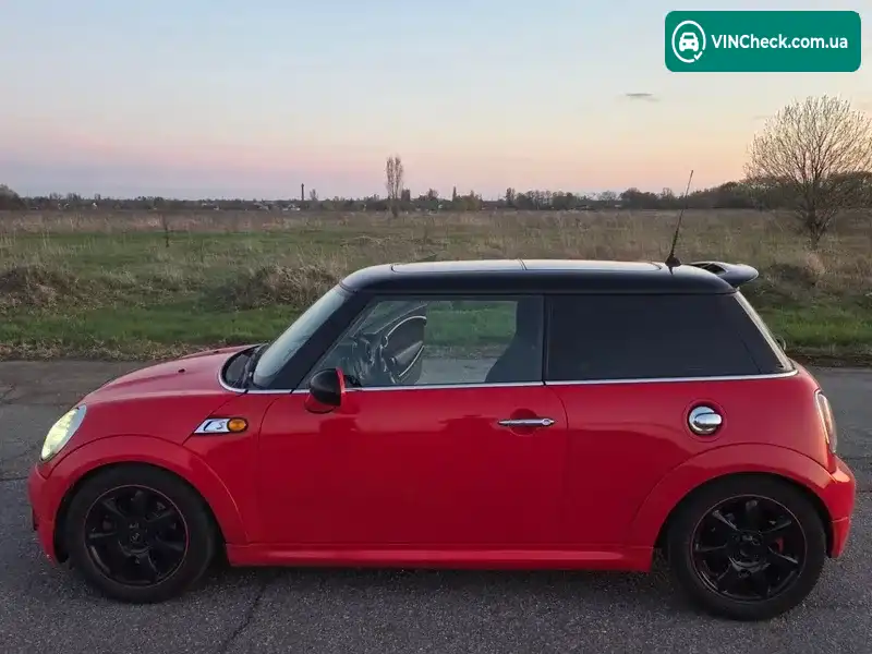 MINI Hatch 2008, фото з оголошення 2 з 5, VIN WMWMF71000TS21584