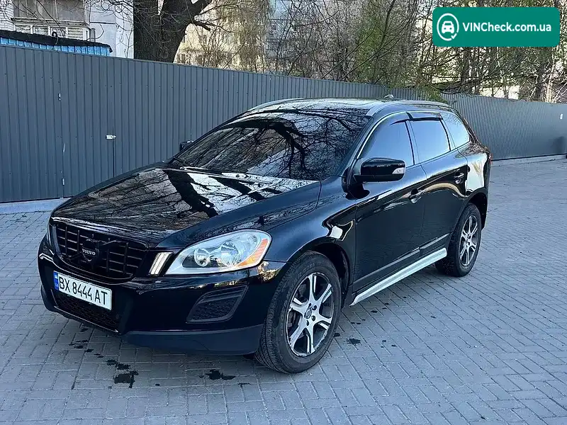 Volvo XC60 2011, фото з оголошення 2 з 20, VIN YV4902DZ2B2201981