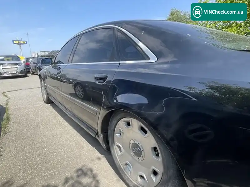 Audi A8 2004, фото з оголошення 1 з 7, VIN WAUZZZ4E74N024597