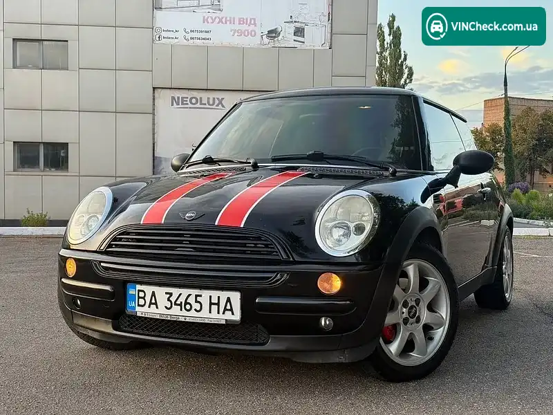 MINI Hatch 2003, фото з оголошення 2 з 20, VIN WMWRA31040TA39662